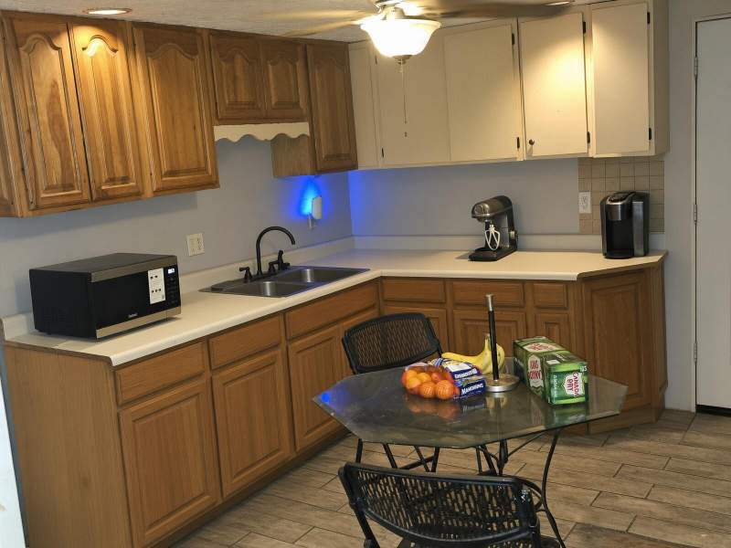 3 bedroom Single Family Residence at 4921 Edwards Road, METES AND BOUNDS, Fort Pierce — photo 3