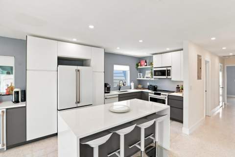 35 NE 29th Street, Wilton Manors FL - photo 14 of 45