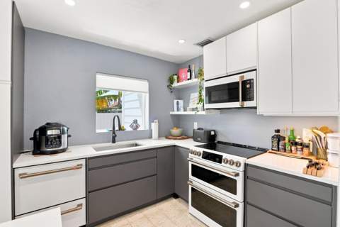 35 NE 29th Street, Wilton Manors FL - photo 19 of 45
