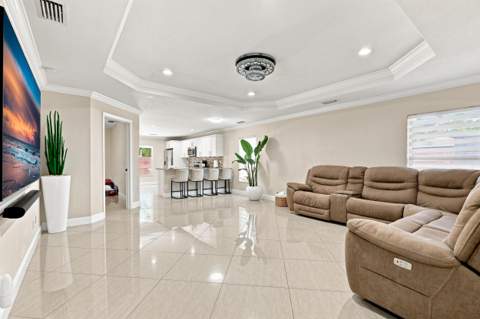 901 S M Street, Lake Worth Beach FL - photo 10 of 44