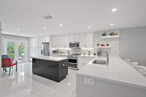 7 Grand Bay Circle, Juno Beach FL - photo 8 of 30