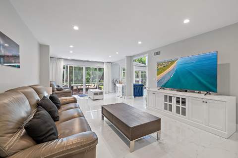 7 Grand Bay Circle, Juno Beach FL - photo 12 of 30