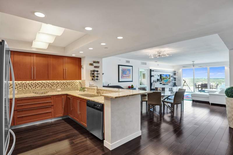 2 bedroom Condominium at 2831 N Ocean Boulevard #1108 N, Sapphire, Fort Lauderdale — photo 4