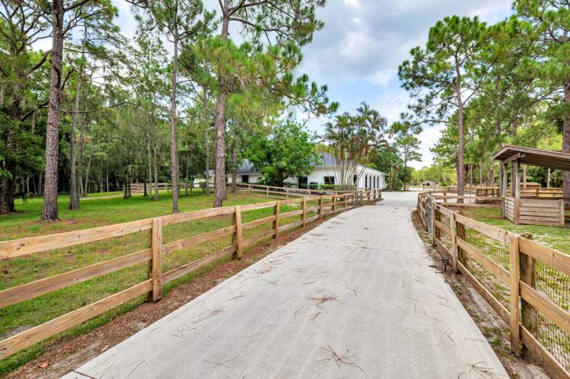 5 bedroom Single Family Residence at 14024 Wind Flower Drive, Caloosa, Palm Beach Gardens — photo 3