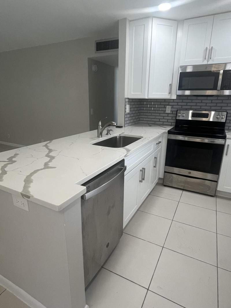 2 bedroom Condominium at 93 Normandy B, Kings Point , Delray Beach — photo 5