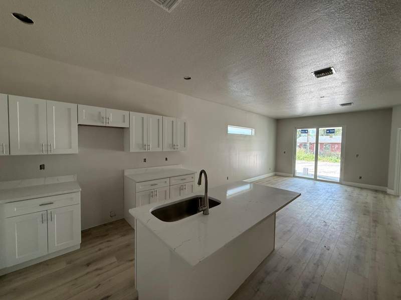3 bedroom Single Family Residence at 2007 N 48th N Street, Harmony Heights Subdivision, Fort Pierce — photo 4