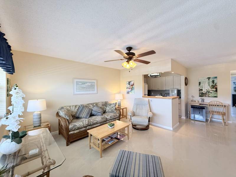 1 bedroom Condominium at 22 Markham A, Century Village, Deerfield Beach — photo 4