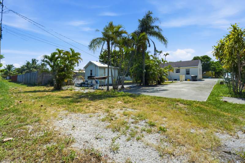 2 bedroom Single Family Residence at 1214 N C Street, Lake Worth Town Of, Lake Worth Beach — photo 4