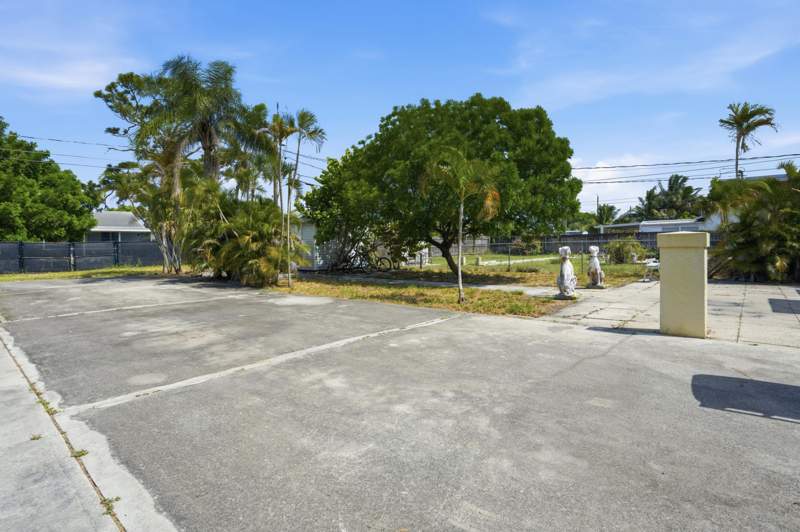 2 bedroom Single Family Residence at 1214 N C Street, Lake Worth Town Of, Lake Worth Beach — photo 5