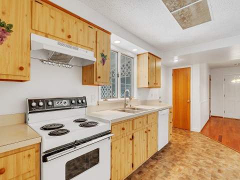 7204 Paso Robles Boulevard, Fort Pierce FL - photo 12 of 33