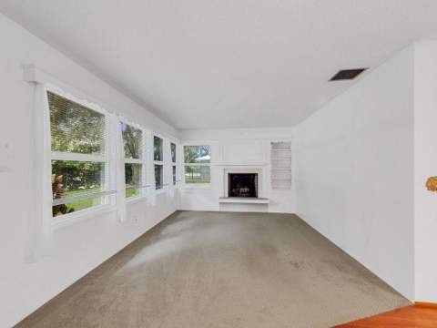 7204 Paso Robles Boulevard, Fort Pierce FL - photo 15 of 33