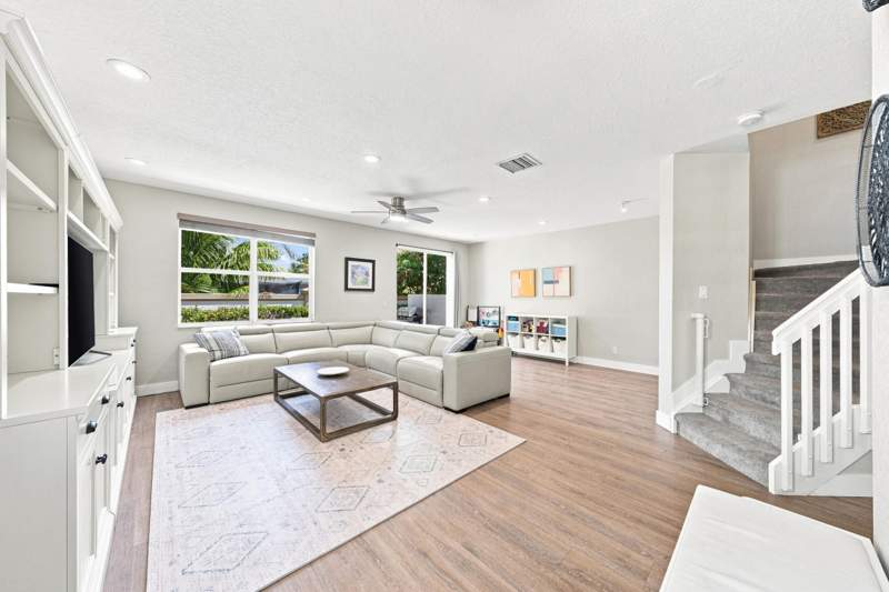 4 bedroom Townhouse at 9747 Darlington Place, Darlington Park, Cooper City — photo 4