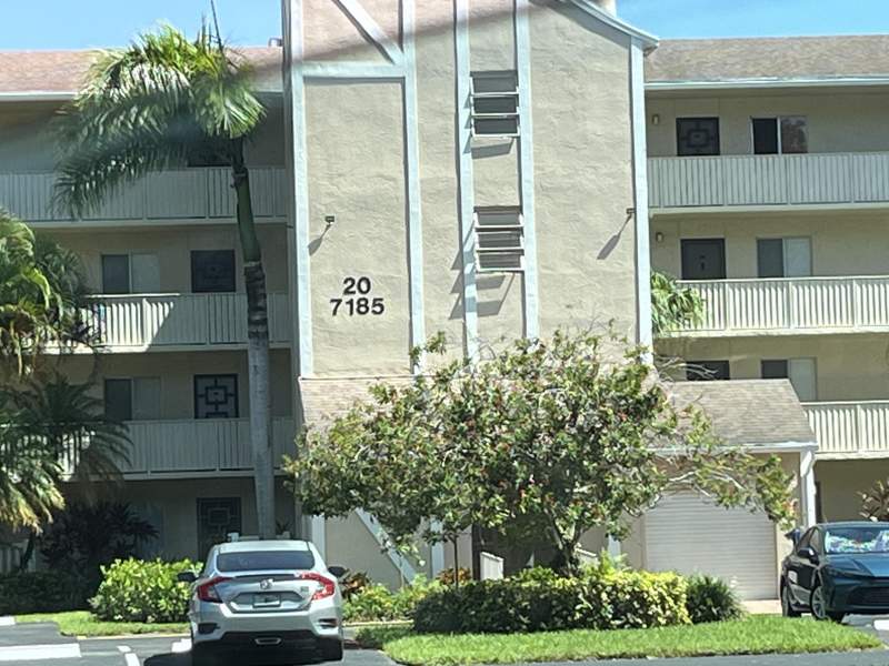 2 bedroom Condominium at 7185 Huntington Lane ##306, Huntington Lakes, Delray Beach — photo 5