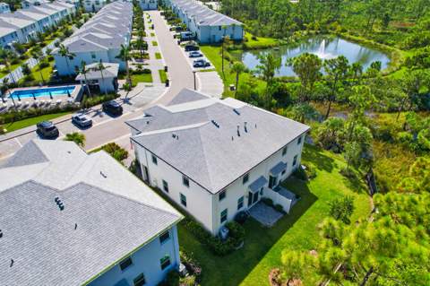 236 Osprey Preserve Boulevard, Jensen Beach FL - photo 7 of 36