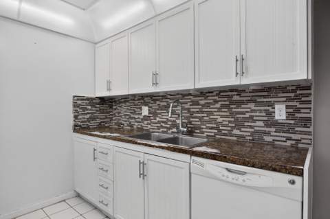 2002 Granada Drive #E1, Coconut Creek FL - photo 14 of 46