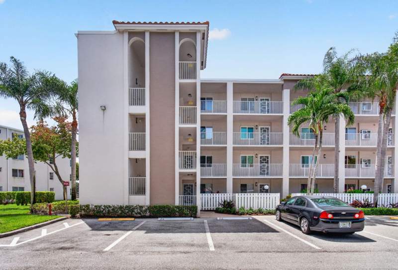 2 bedroom Condominium at 14095 Royal Vista Drive #201, Huntington Pointe, Delray Beach — photo 4