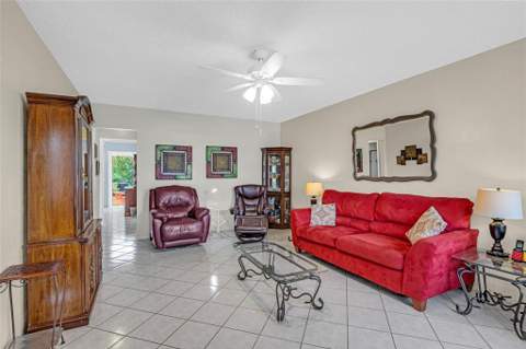 1000 SW 11th Avenue #2E, Hallandale Beach FL - photo 8 of 44