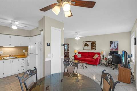 1000 SW 11th Avenue #2E, Hallandale Beach FL - photo 12 of 44