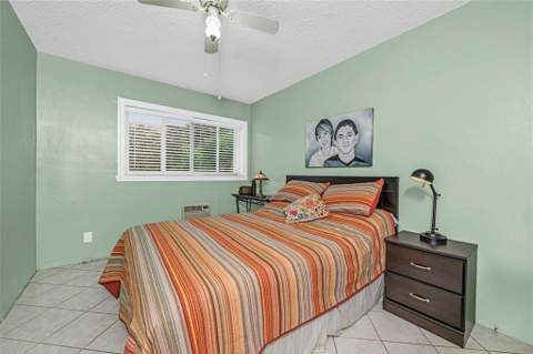 1000 SW 11th Avenue #2E, Hallandale Beach FL - photo 18 of 44