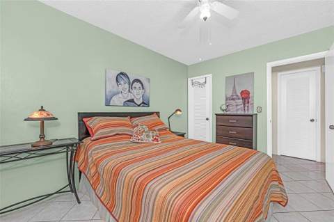 1000 SW 11th Avenue #2E, Hallandale Beach FL - photo 19 of 44