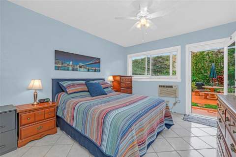 1000 SW 11th Avenue #2E, Hallandale Beach FL - photo 22 of 44