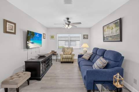 8347 Springlake Drive, Boca Raton FL - photo 17 of 59