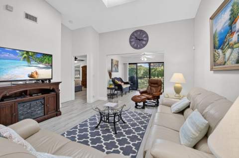 8347 Springlake Drive, Boca Raton FL - photo 23 of 59