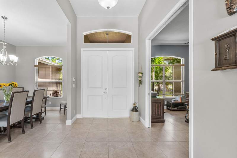 5 bedroom Single Family Residence at 18266 Murcott Boulevard, Acreage, The Acreage — photo 5