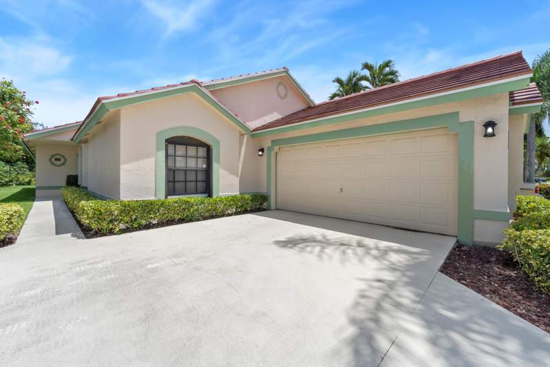3 bedroom Single Family Residence at 10430 Lexington Circle, Lexington Lakes, Boynton Beach — photo 2