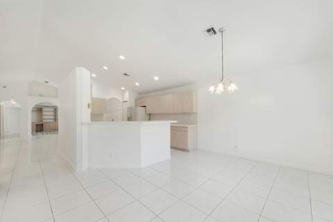 10430 Lexington Circle, Boynton Beach FL - photo 16 of 33