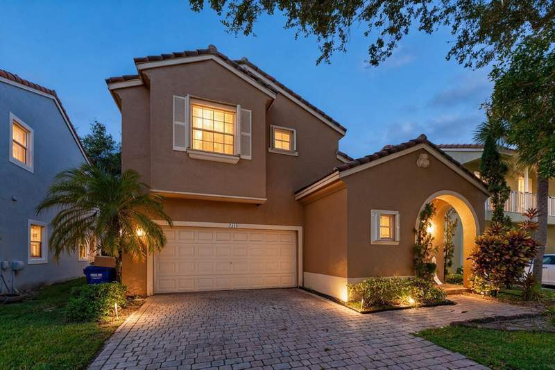 3 bedroom Single Family Residence at 7538 NW 17th Drive, Walnut Creek Replat No 1, Pembroke Pines — photo 3