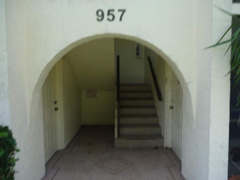 2 bedroom Condominium at 4731 Sable Pine Circle #B1, Pine Ridge At Haverhill Condo, West Palm Beach — photo 3