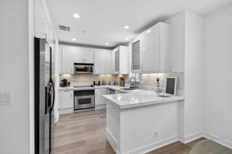 365 W Mallory Circle, Delray Beach FL - photo 19 of 46