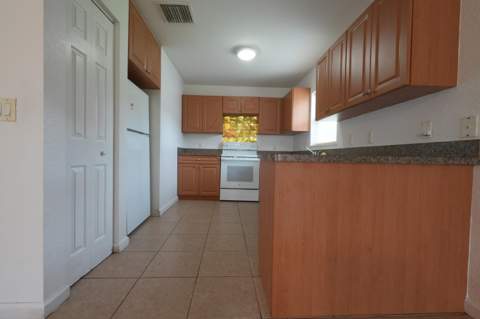 710 N 23rd Street, Fort Pierce FL - photo 9 of 15