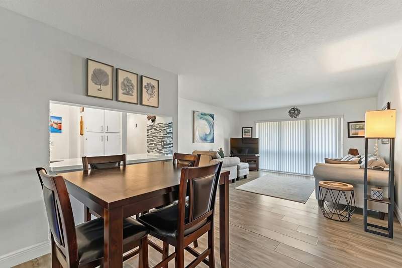 2 bedroom Condominium at 1111 Green Pine Boulevard #F1, Palm Club Village II Condo, West Palm Beach — photo 5