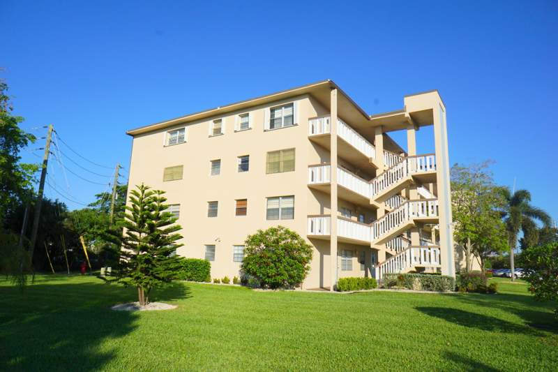 2 bedroom Condominium at 401 Southampton A, Southampton Condo, West Palm Beach — photo 2