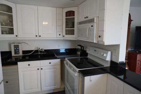401 Southampton A, West Palm Beach FL - photo 6 of 36