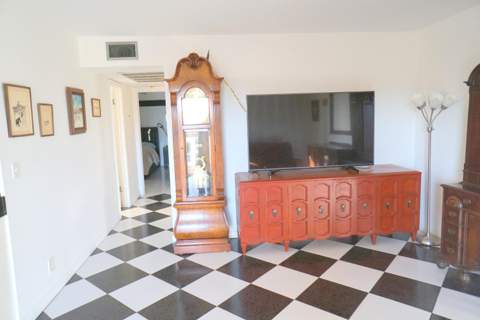 401 Southampton A, West Palm Beach FL - photo 10 of 36