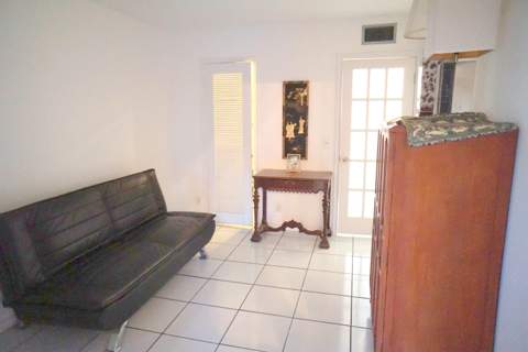 401 Southampton A, West Palm Beach FL - photo 18 of 36