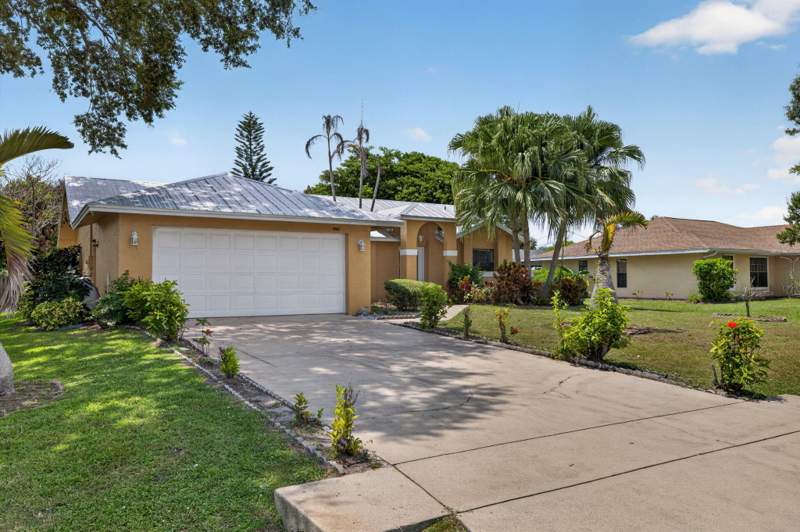 3 bedroom Single Family Residence at 2252 SE McMaster Street, Port St Lucie Section 30, Port St. Lucie — photo 3