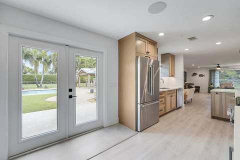 10376 W Tara Boulevard, Boynton Beach FL - photo 15 of 54