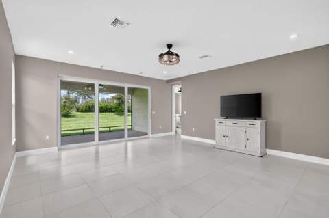 14237 SW Waterfall Lane, Port St. Lucie FL - photo 15 of 104