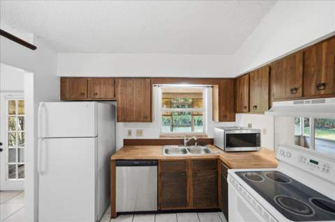 1646 SE Holiday Road, Port St. Lucie FL - photo 15 of 38