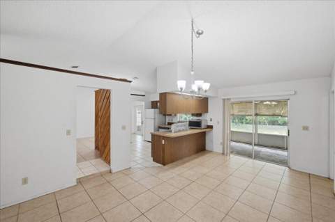 1646 SE Holiday Road, Port St. Lucie FL - photo 18 of 38