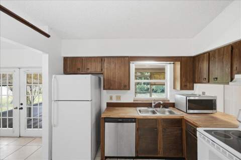 1646 SE Holiday Road, Port St. Lucie FL - photo 20 of 38