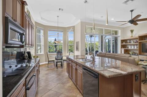 9902 Via Elegante, Wellington FL - photo 9 of 82