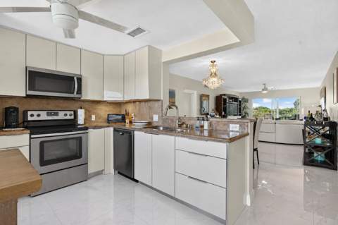 4301 Martinique Circle #G4, Coconut Creek FL - photo 8 of 50