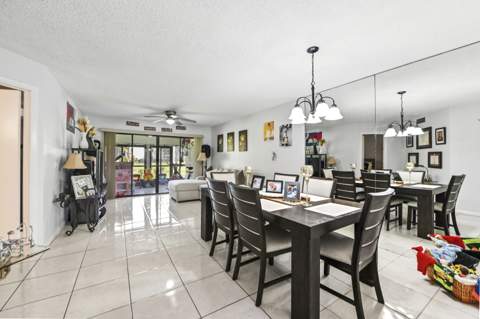 3385 Lucerne Park Drive, Greenacres FL - photo 6 of 22