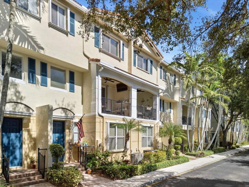 4 bedroom Townhouse at 2905 S Greenleaf Circle, Quantum Park Townhomes, Boynton Beach — photo 3