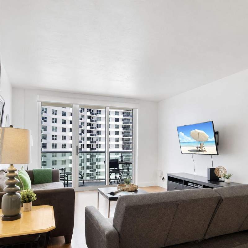 1 bedroom Condominium at 3801 S Ocean Drive #8b, Tides On Hollywood Beach Condo, Hollywood — photo 4